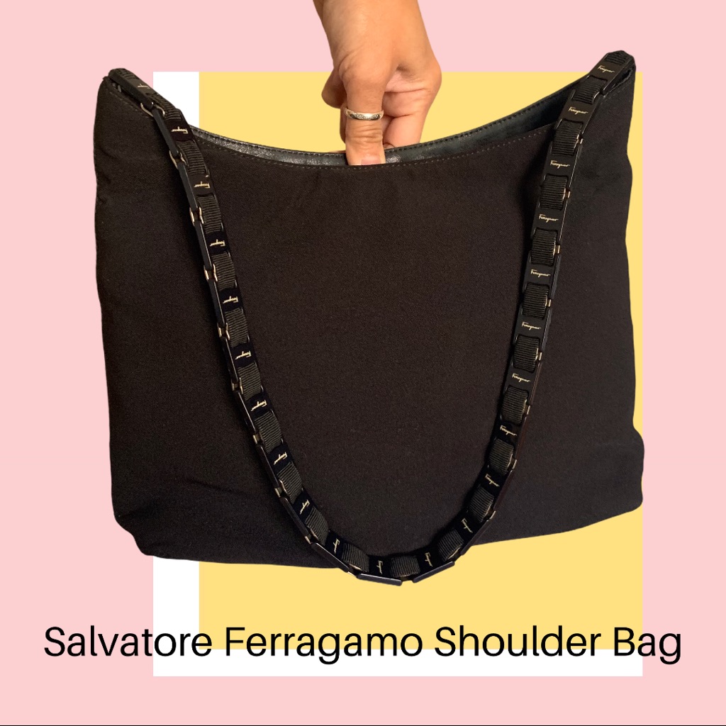 Auth Salvatore Ferragamo Shoulder Bag